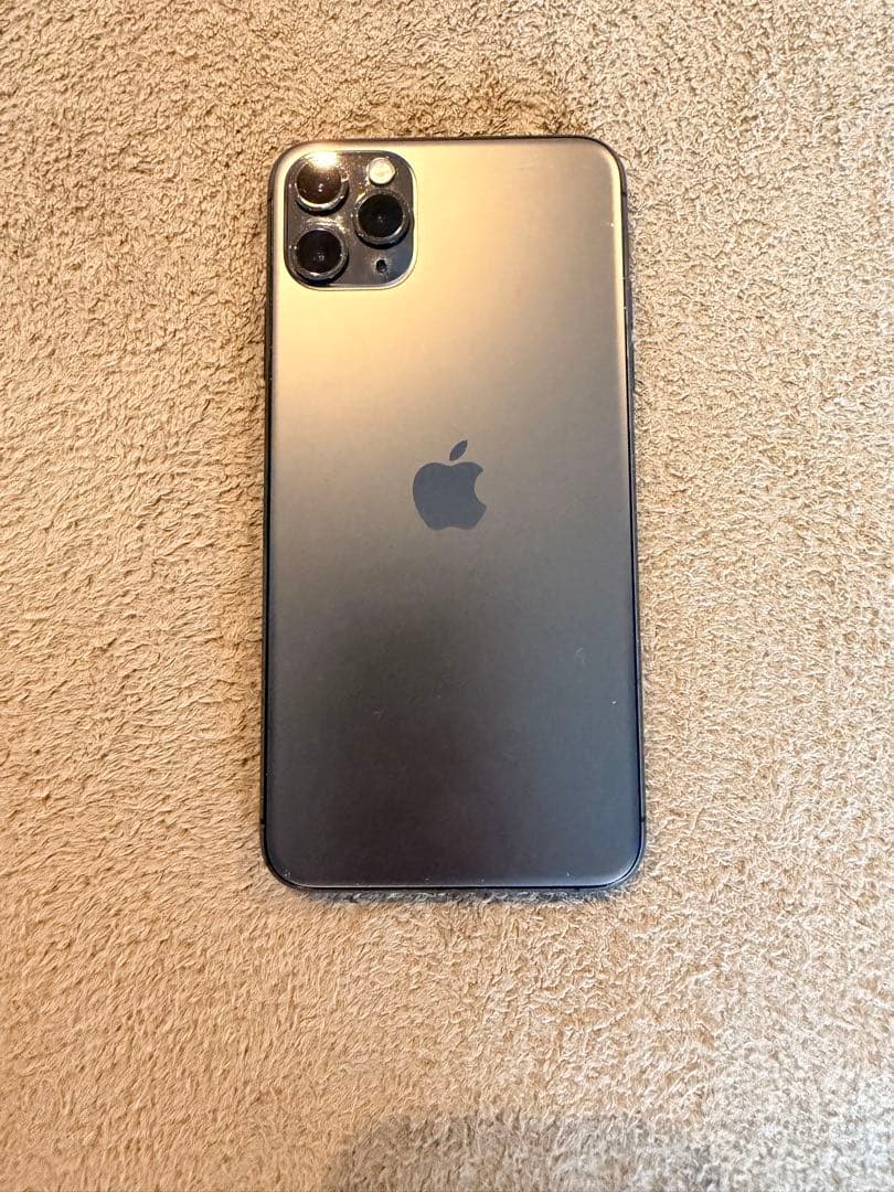 美品　iPhone11pro max