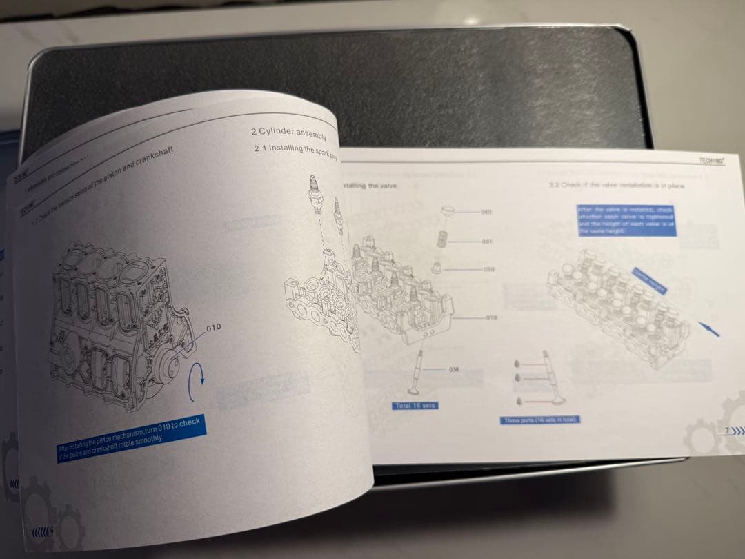 土星エンジン直列4気筒エンジンモデル　フルメタル組み立てキット ホビー
