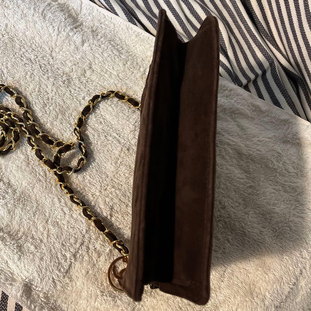 【猛暑割中】CHANEL/小型バッグ/Vステッチ(シェブロン)小さめバック