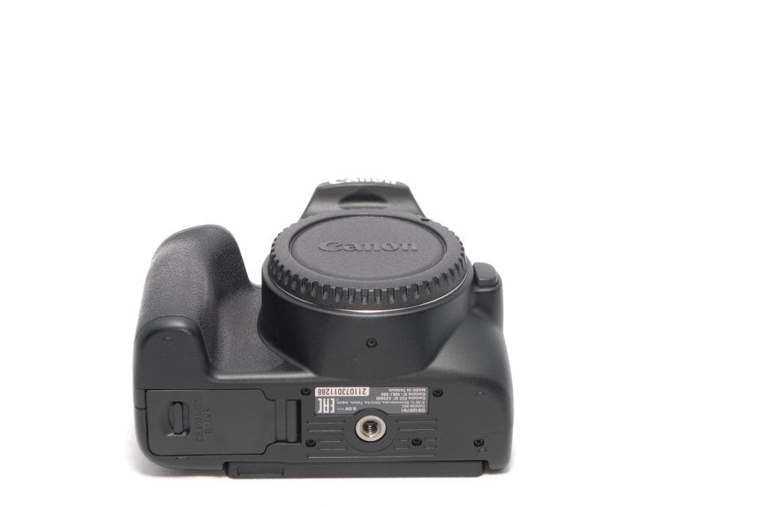 ✨Canon Kiss X10✨美品✨高速手ブレ補正＆超望遠✨Wレンズ✨一眼レフ