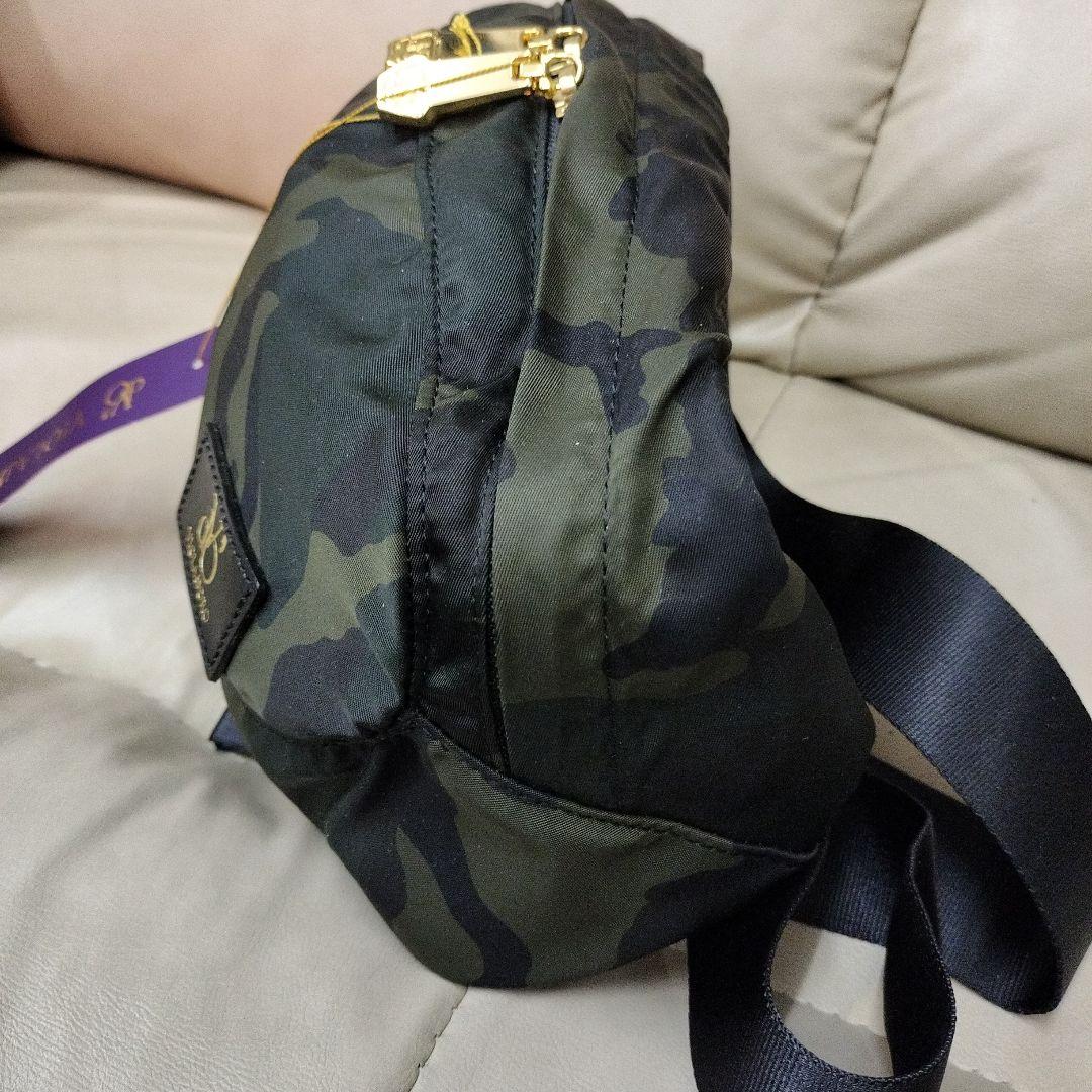 VIOLAd'ORO ヴィオラドーロ　新品❗カモフラ柄ボディバッグ　¥13200