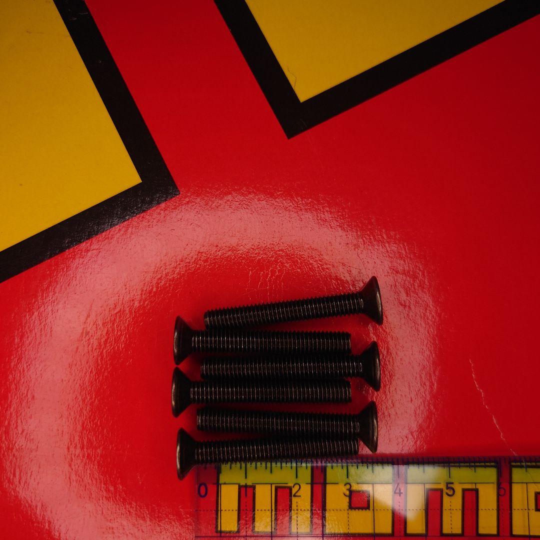 ひろきん　momo ステアリング RACE R−12 φ320