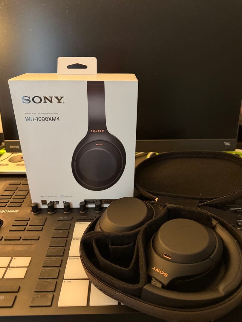 【即日発送】ワイヤレスヘッドホン WH-1000XM4 ブラック