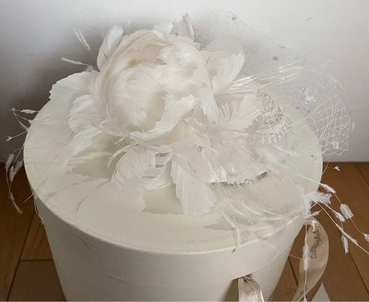 ca4la bridalカシラブライダル❤︎トーク帽 ベール羽根付き