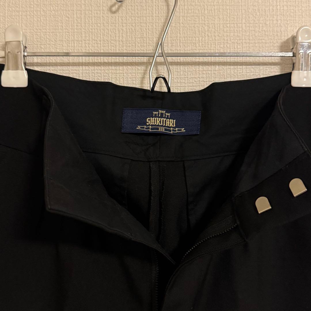 パンツ SHIKITARI PINTUCK MEGA FLARE SLACKS