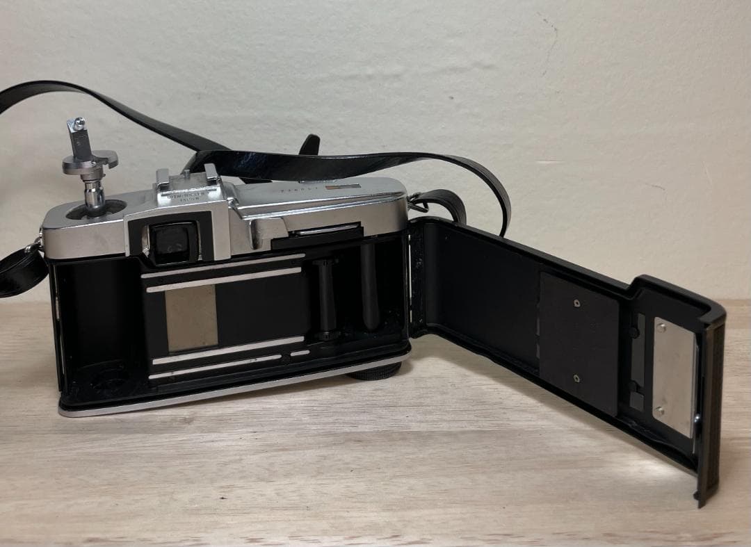 OLYMPUS PEN-F 1:1.8 f=38ｍｍ オリンパス フィルムカメラ