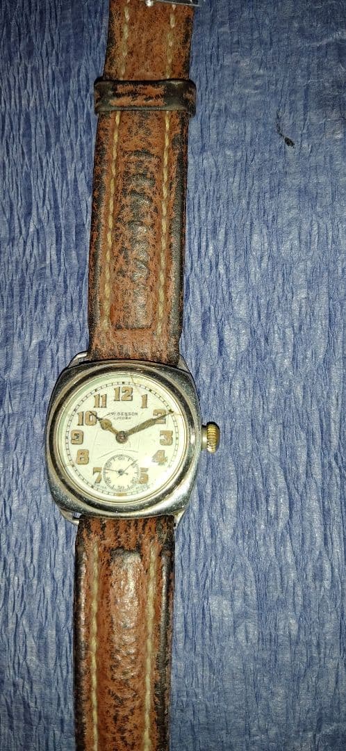 英国王室御用達のアンティーク、ウオッチ　ベンソン