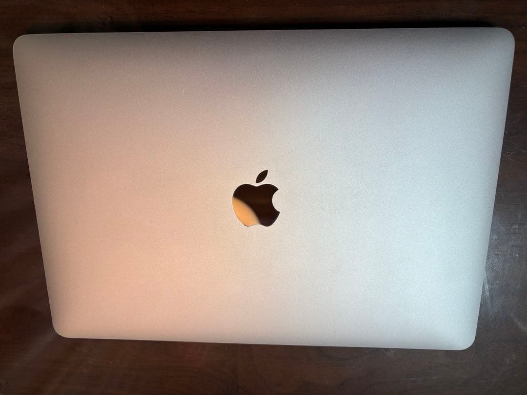 Macbook Pro 2020 13インチ Core-i7 32GB/512G