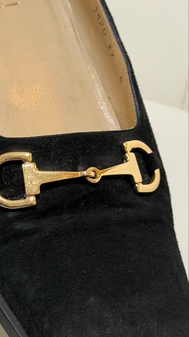 値下げGUCCI レディーススエードパンプス37インチ　ブラック