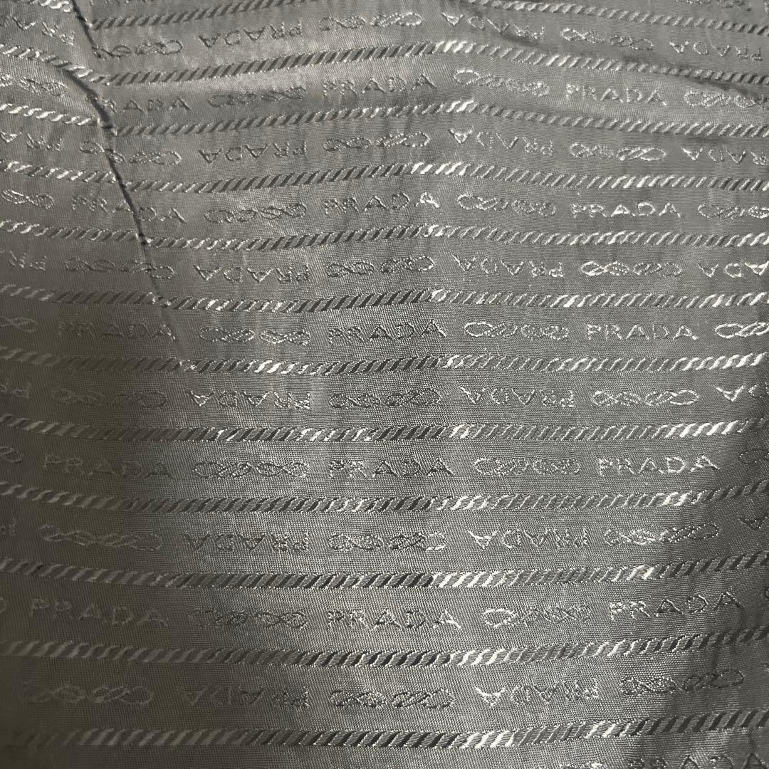 発送18日になります！【大幅値下げ！正規品PRADA 】メンズ　ベスト