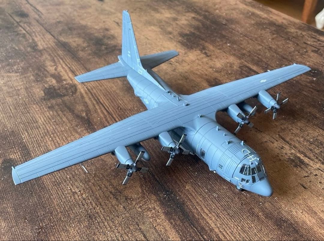 エスワンフォー (S14)　AC-130U スプーキーⅡ　1/144スケール