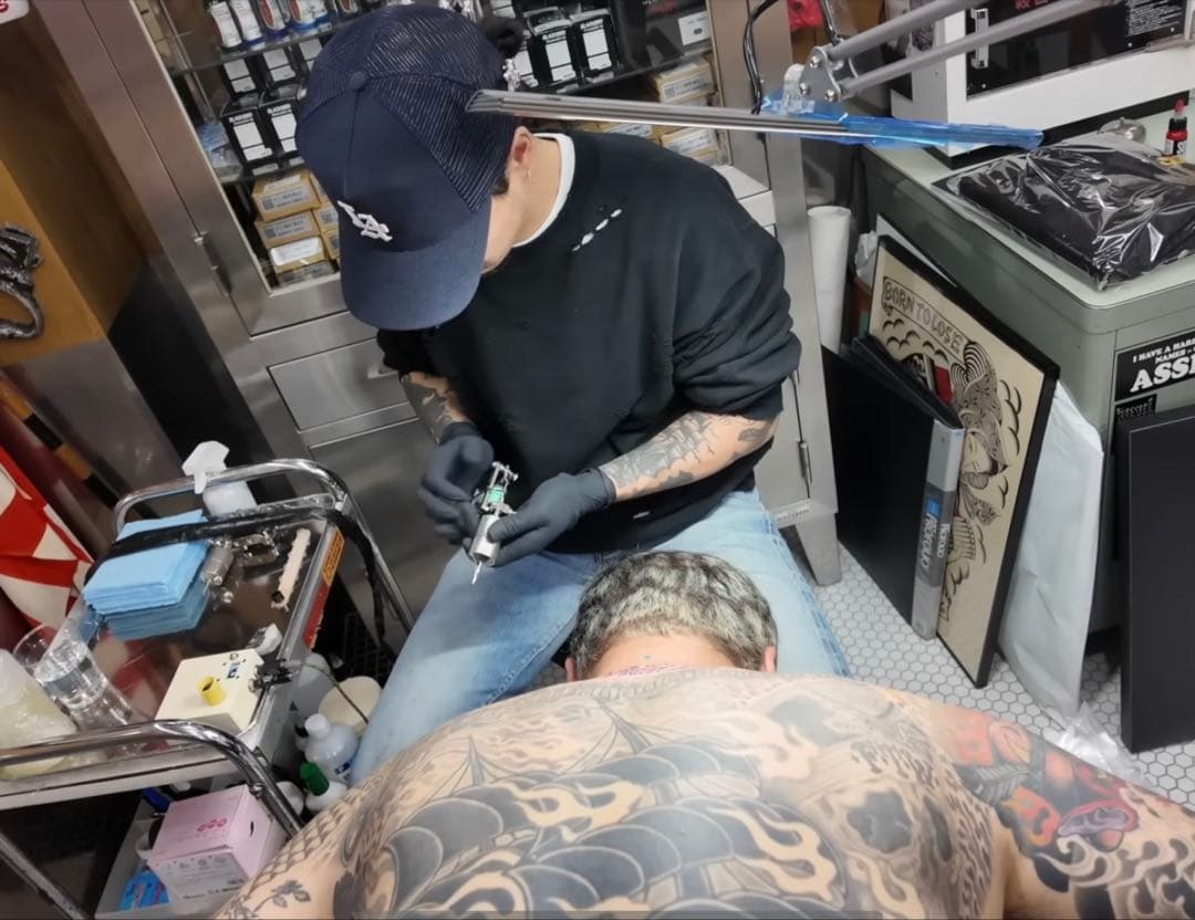 CALEE FOAMING LOGO CREW NECK SW M 山田蓮