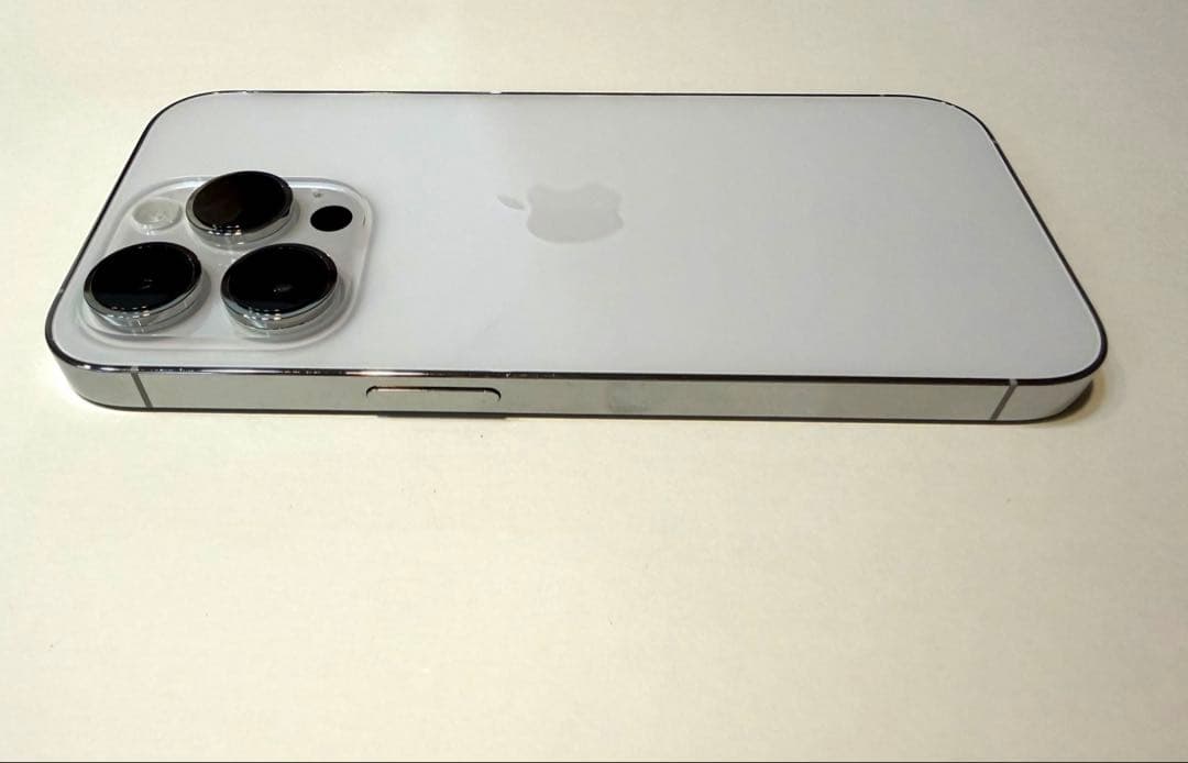 Apple iPhone 14 Pro SIMフリー　シルバー 本体