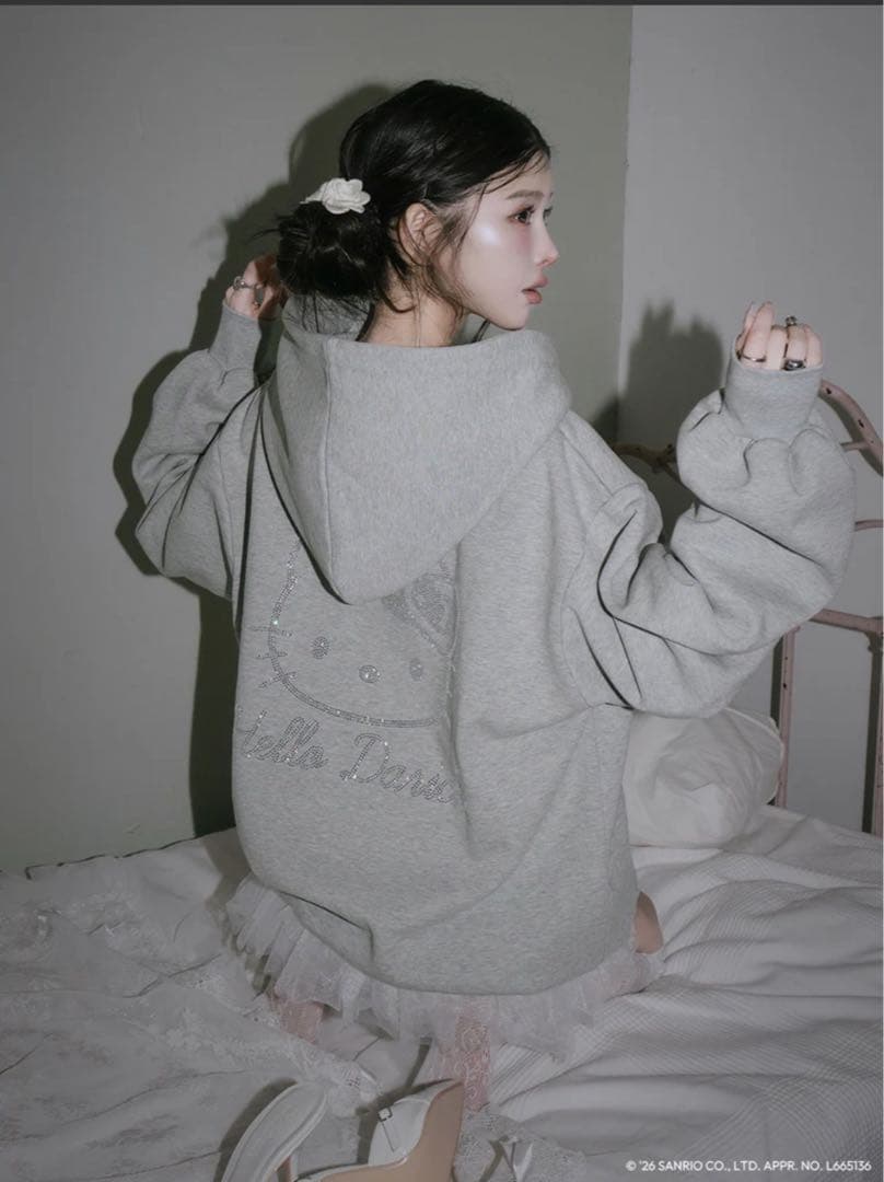 り*り様 Hello Darichジップアップフーディ グレー