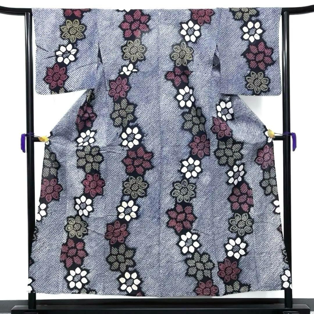 浴衣　有松鳴海絞り　縦　花模様　ネイビー系　着物　054w d