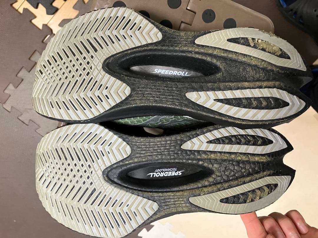 スパイク・シューズ Saucony Endorphin pro 4 -26.5cm