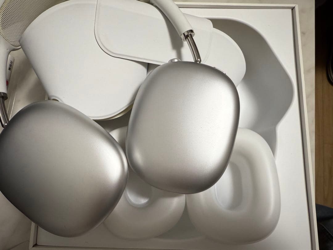 AirPods Max箱付き