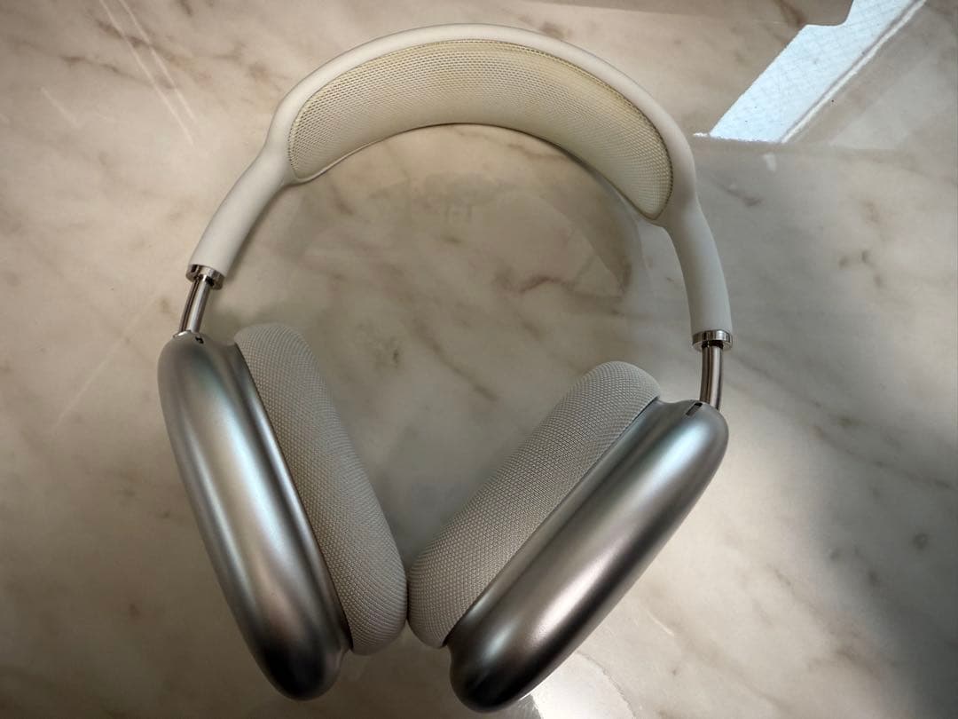 AirPods Max箱付き