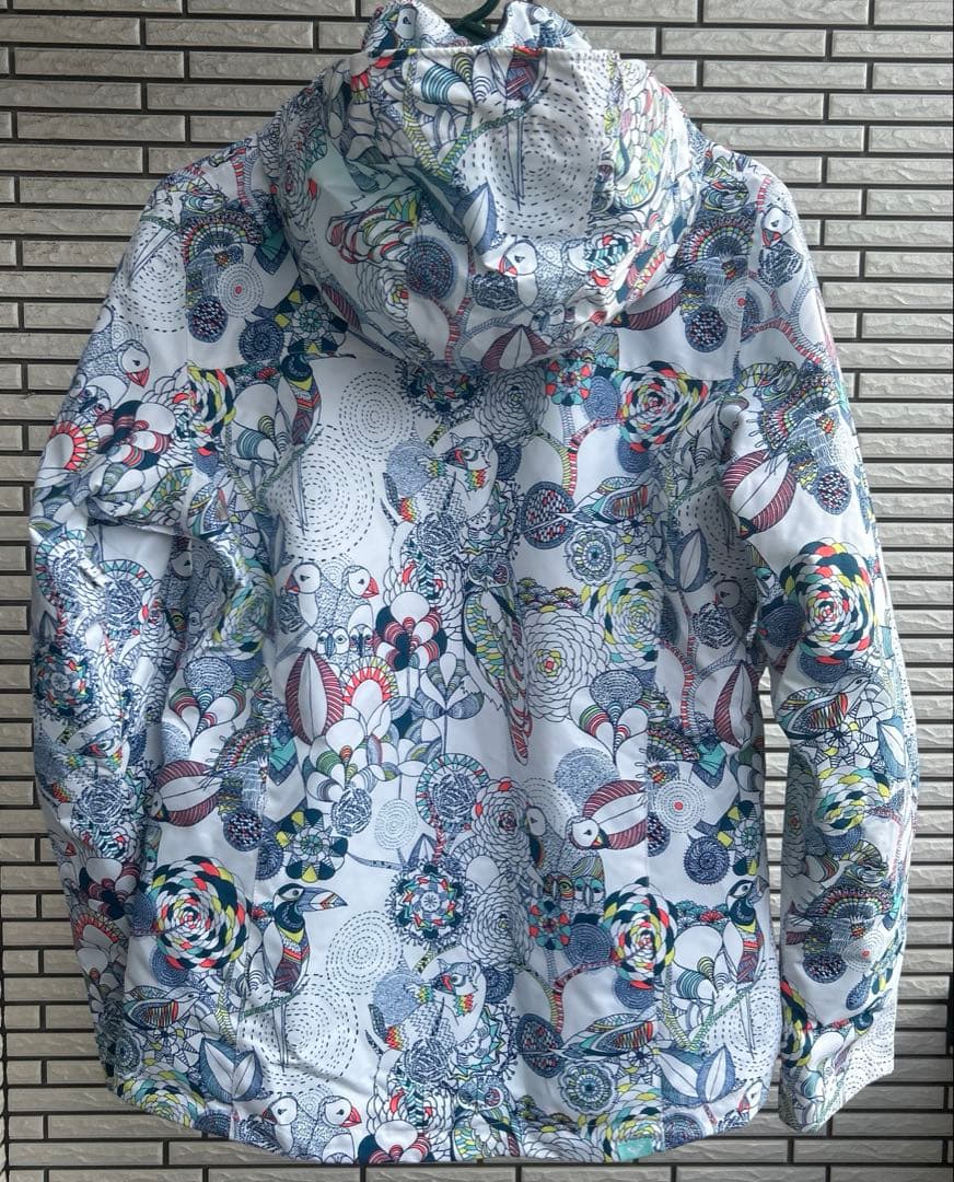 ウィンタースポーツ用花柄アウター　セットアップサイズS