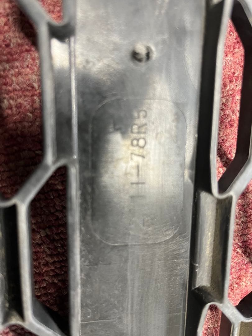 ジムニー　純正オプション　グリル