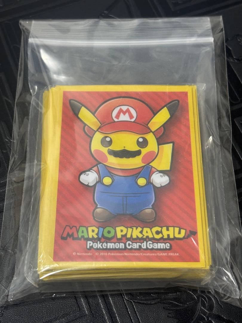 ポケモンカード　マリオピカチュウ スリーブ　新品未開封