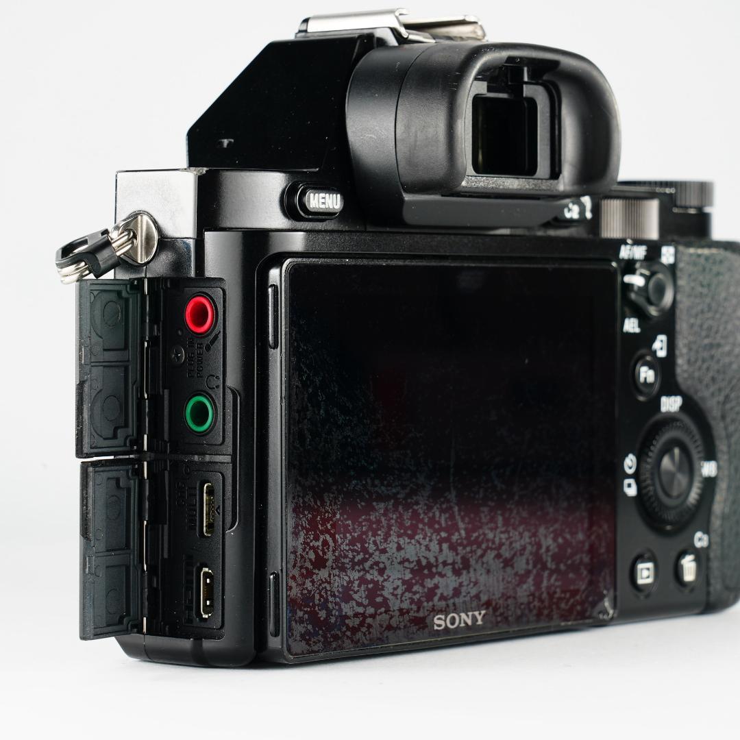 魔法のカメラ★SONY α7S★12,895回完動美品ILCE-7S 564