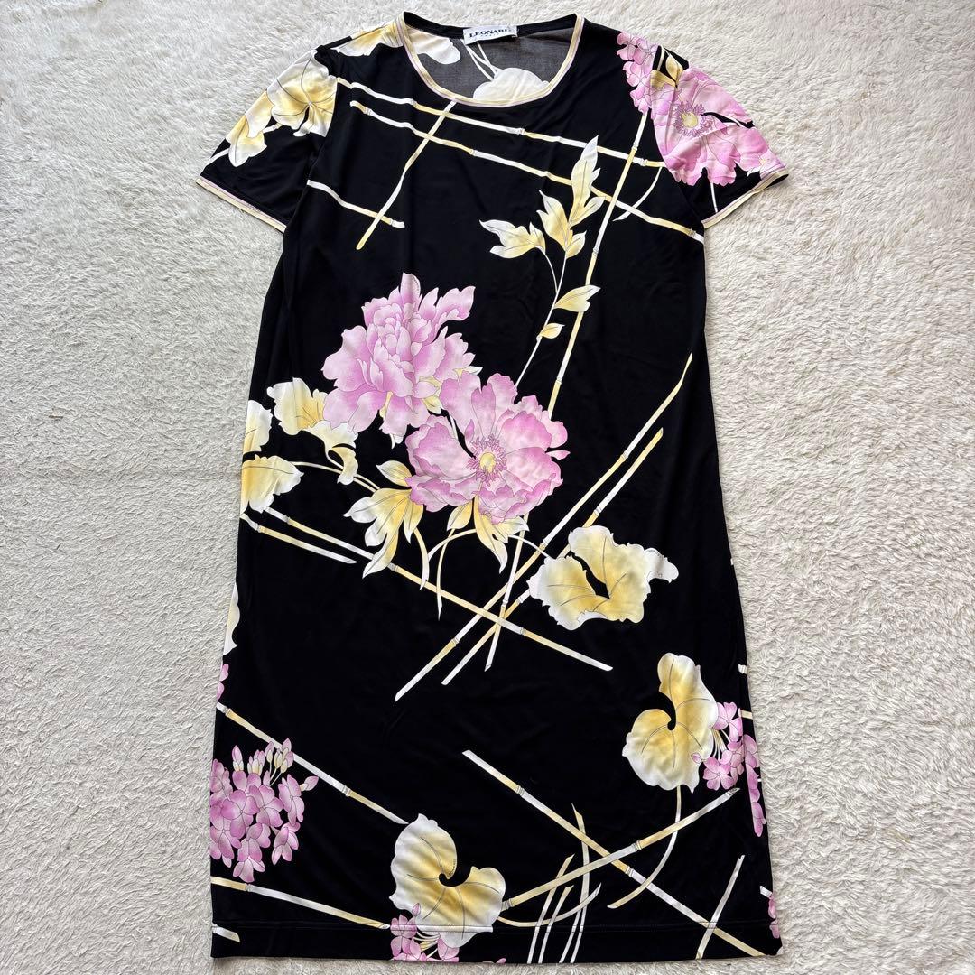 美品　LEONARD レオナール レーヨンジャージーワンピース　花柄　ブラック