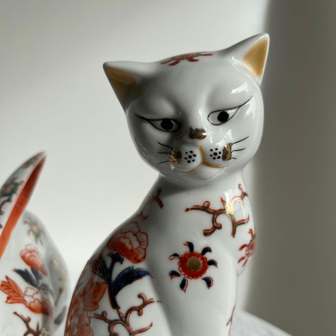 まみ　伊万里　磁器製　ねこ　置物　猫　縁起物　座り猫　陶磁器