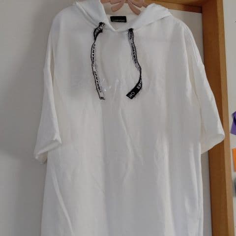 本日23時までセール、未使用エルマンノ シェルヴィーノのパーカーワンピース