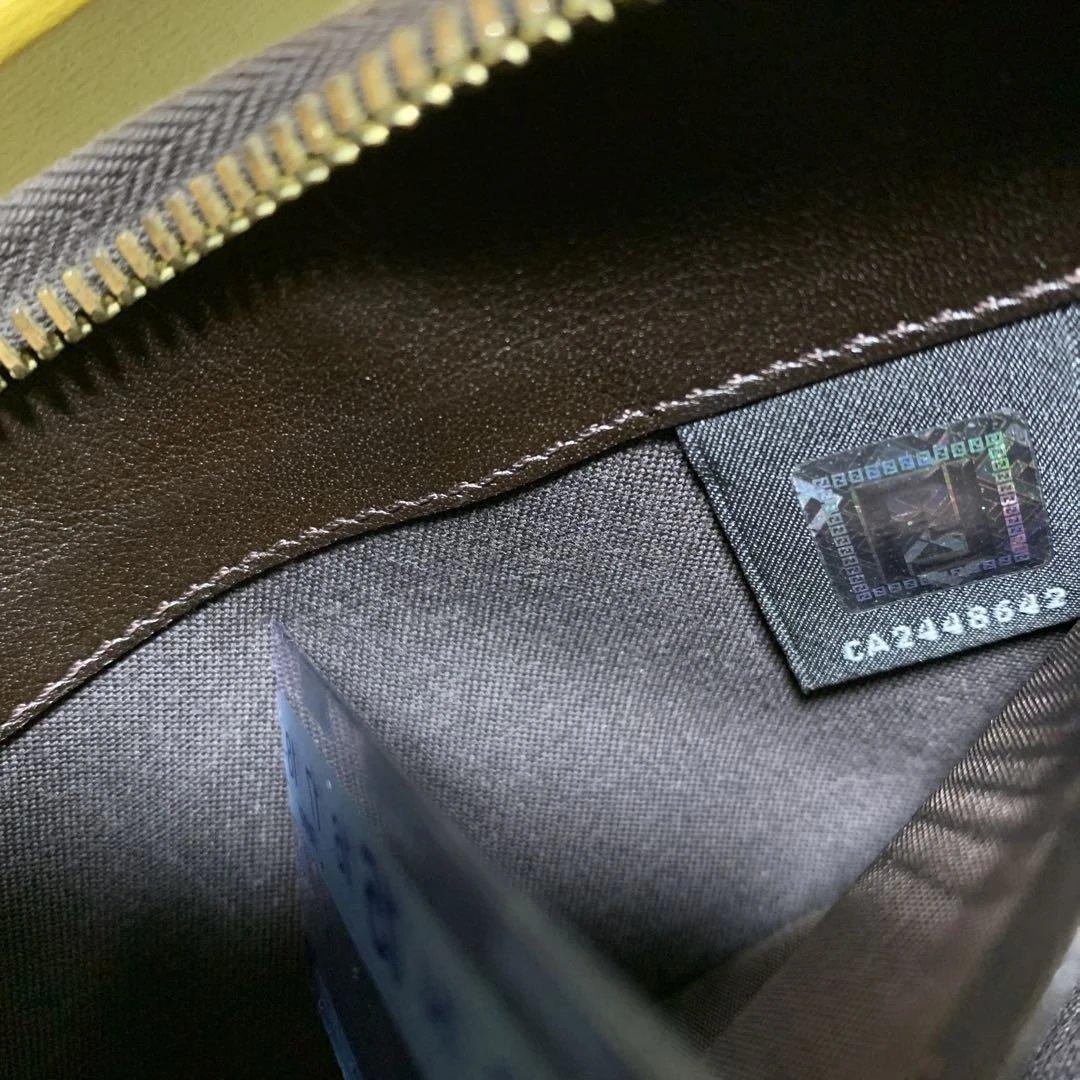 FENDI フェンディ　ラウンドファスナー　長財布