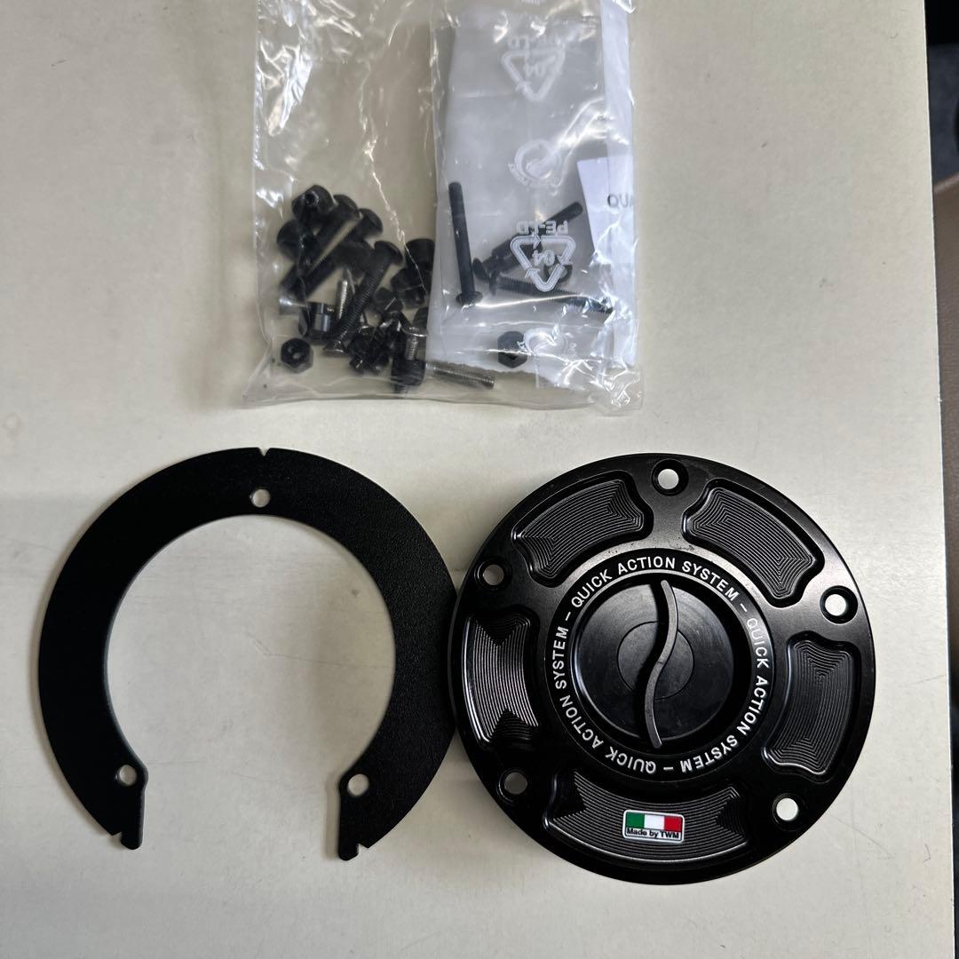 TWMレーシング　クイックタンクキャップ