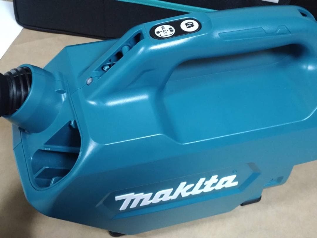 マキタ 18V 充電式クリーナー CL184DZ