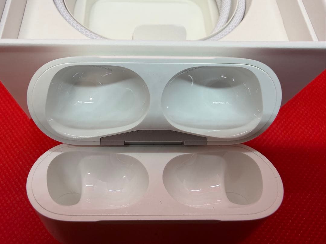 Apple AirPods Pro 第2世代　MTJV3J/A