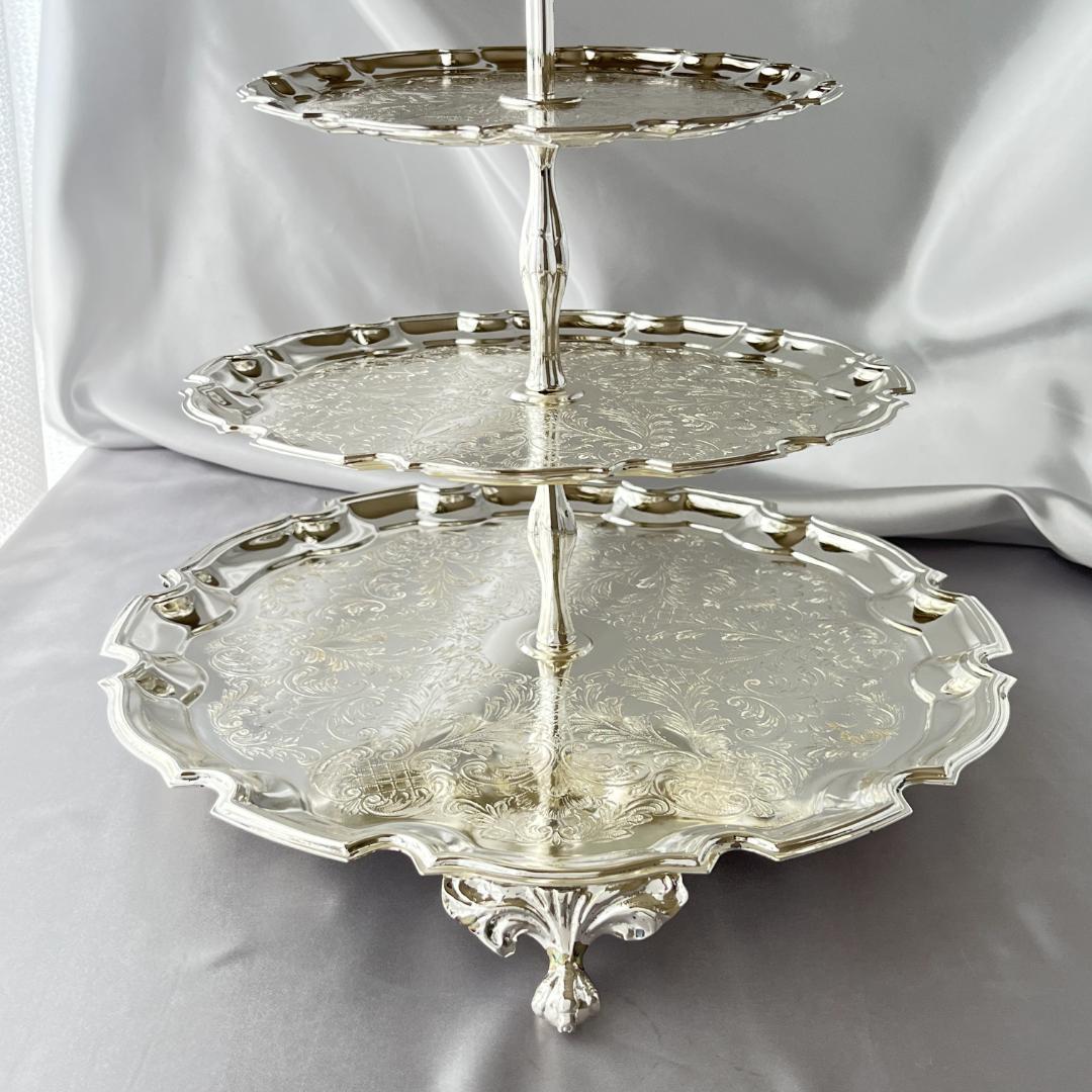 【QUEEN ANNE】 チッペンデールのケーキスタンド 3段