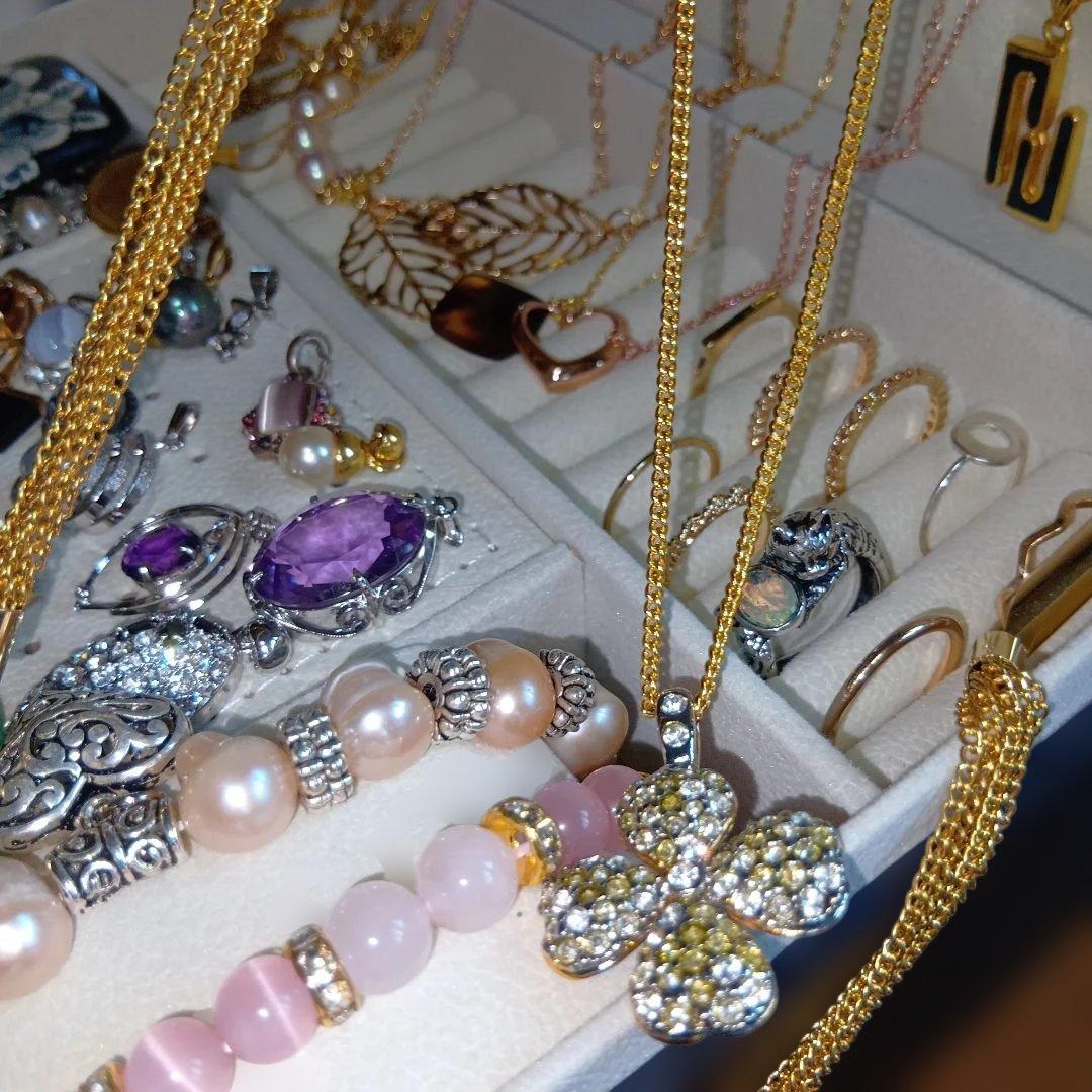 ★*★様 大量✨️遺品整理おまとめアクセサリー類