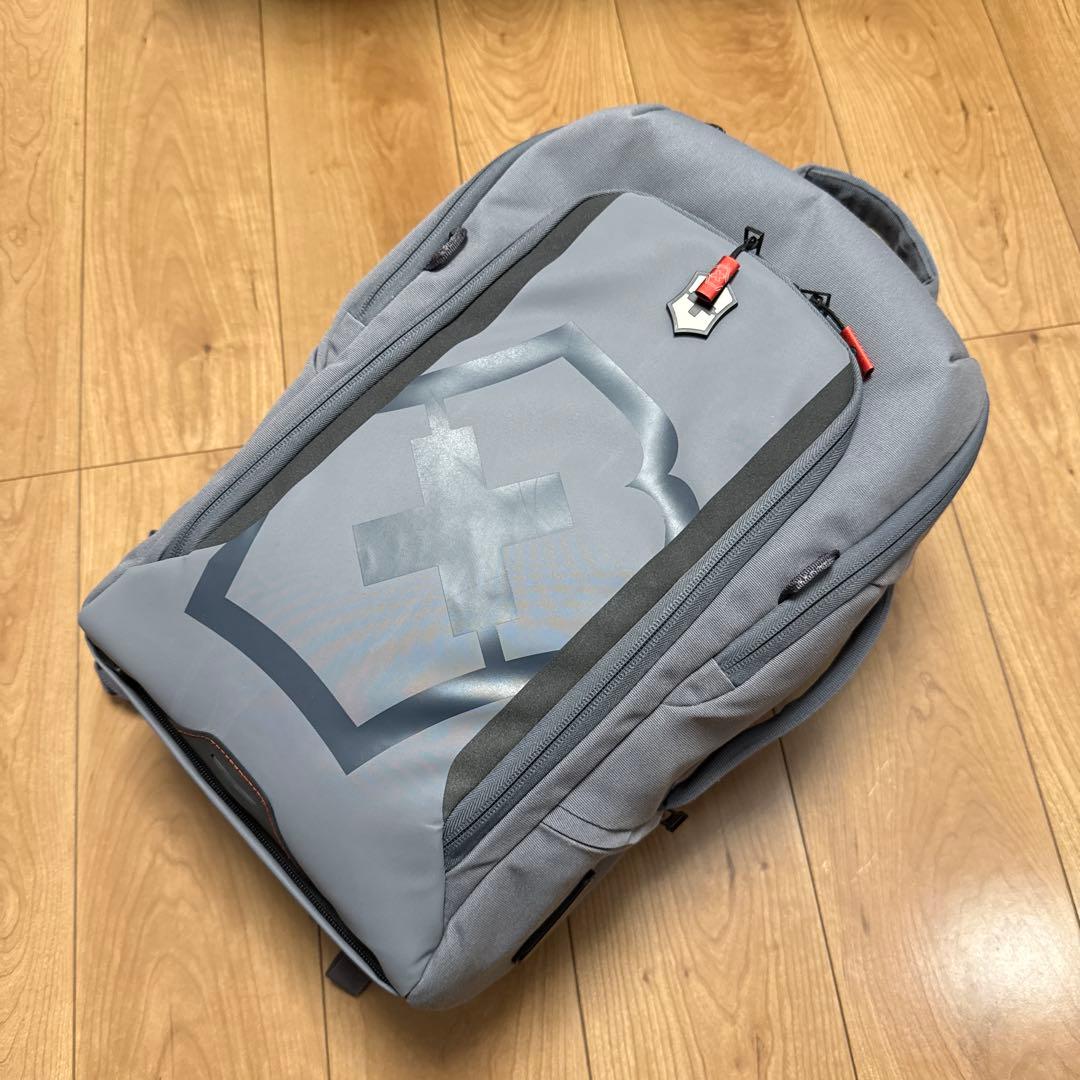 Victorinox コミューターバックパック