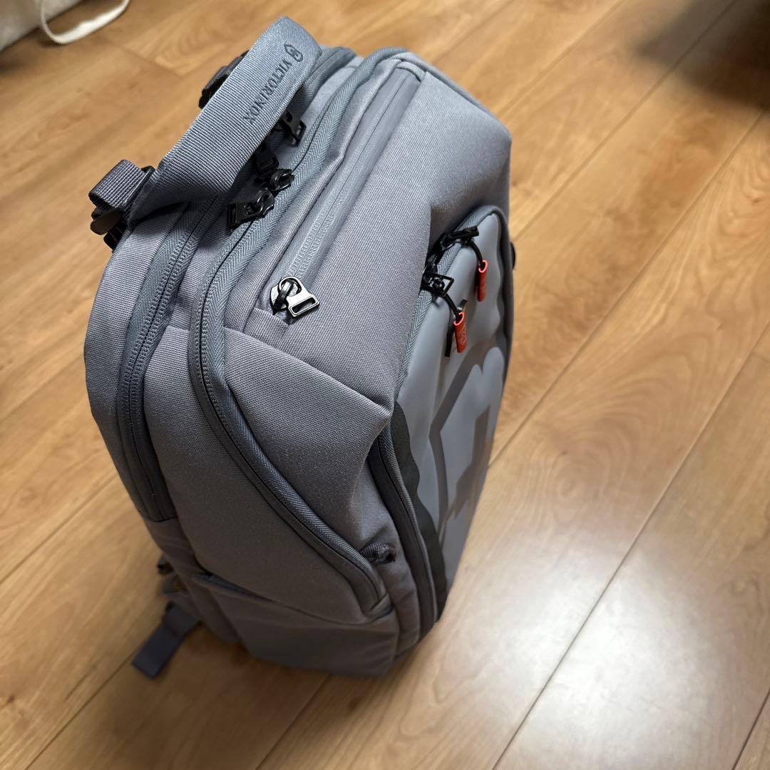 Victorinox コミューターバックパック
