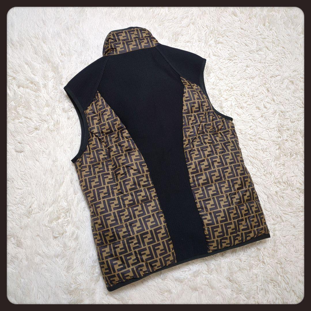 【極美品・人気モデル】FENDI☆ズッカ ダウンベスト フルジップ ドッキング