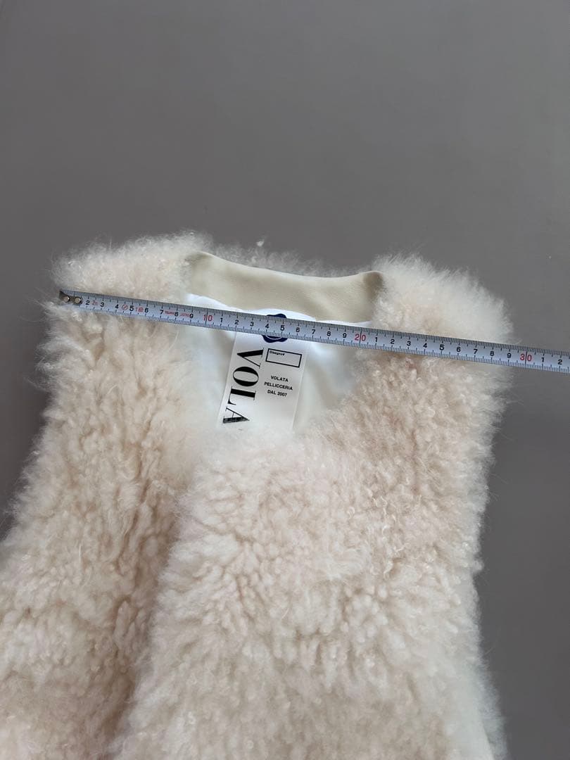 VOLATA 山羊のファーベスト　ジレ