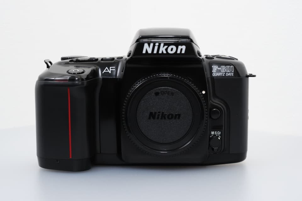 Nikon F-601 撮影可能現役機 + AF 50mm/F1.4D セット