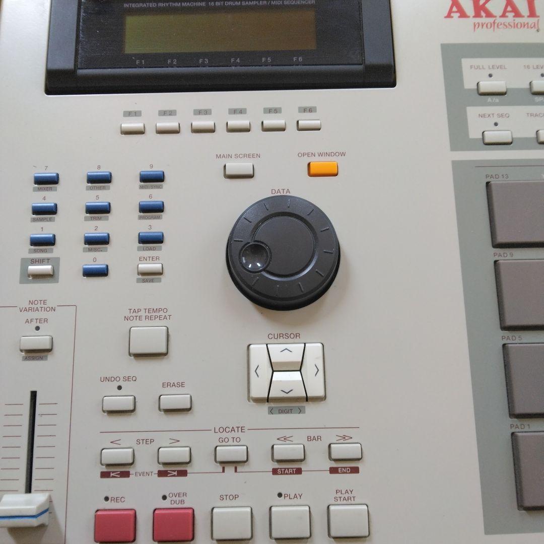 DJ機材 AKAI MPC 2000XL