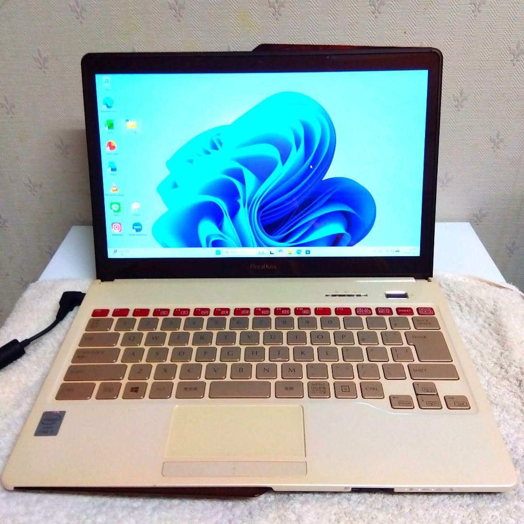 ノートパソコンWindows11 i5大容量直ぐ使えるカメラオフィス付き