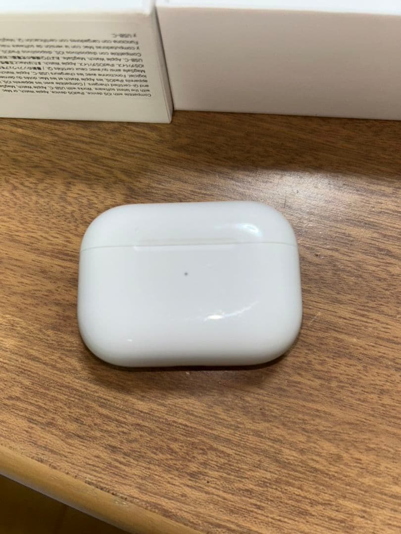 AirPods Pro2 （第2世代）充電ケース付き　片耳なし　正規品