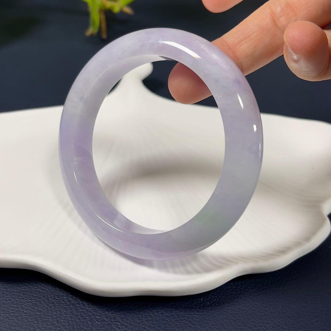 日本鑑別書付き・希少なラベンダーカラー54cmミャンマー産本翡翠バングル8241