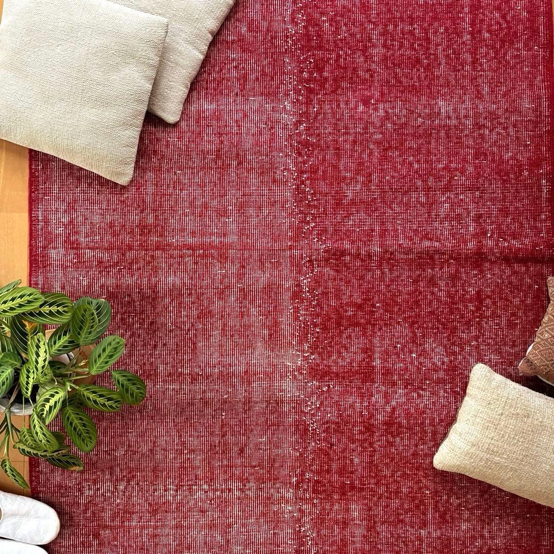 121×205 レッドオーバーダイ　ワンカラーラグ　トルコヴィンテージラグ