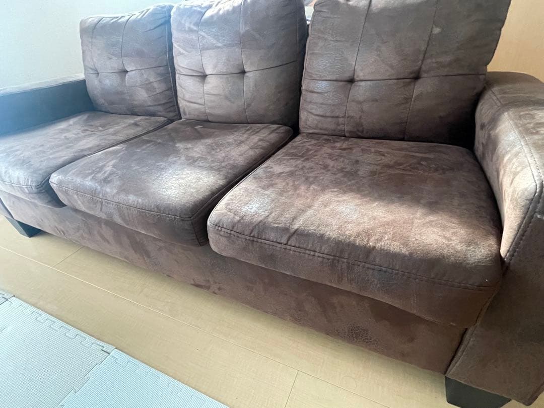 ブラウン 3人掛けソファ スエード調