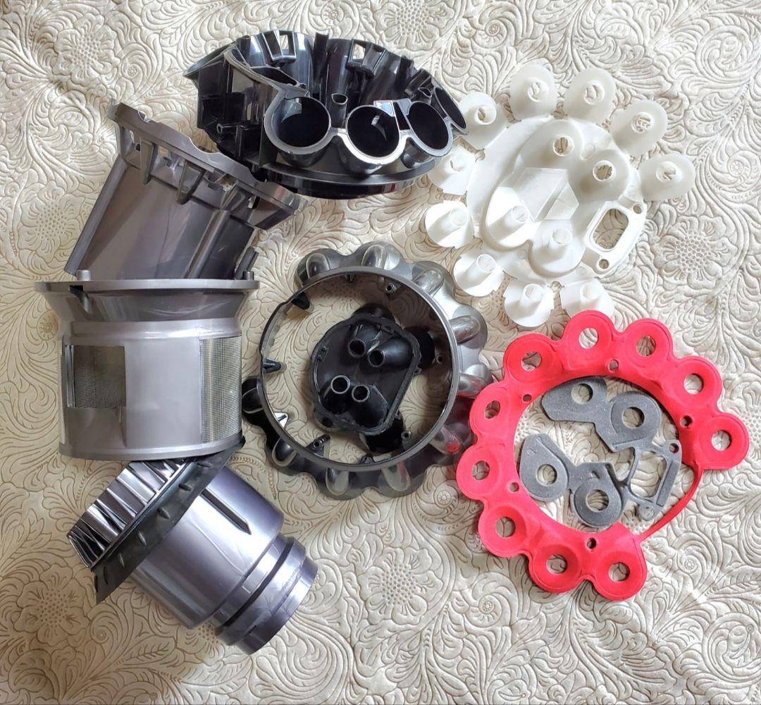 ダイソン掃除機SV15本体のみ