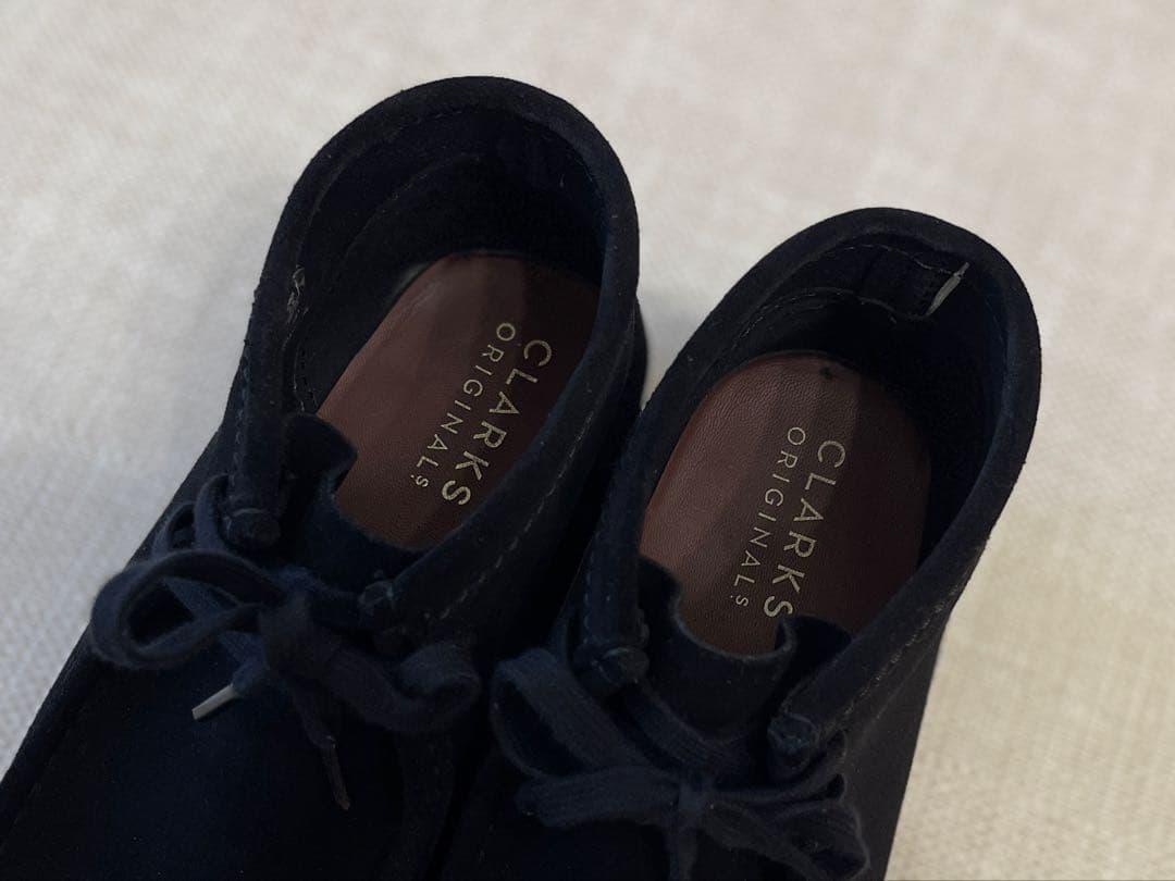 【美品】クラークス ワラビー ブーツ（ブラックスエード）