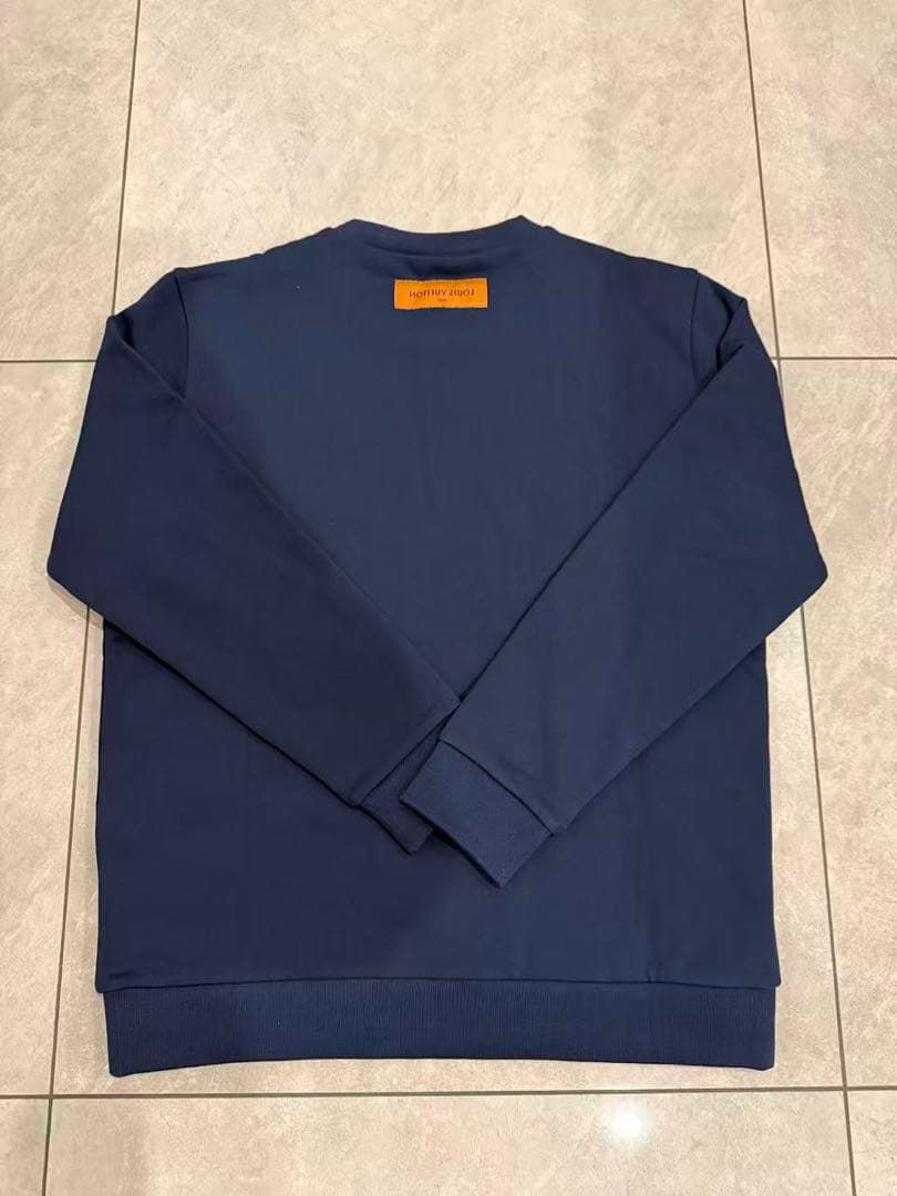 ルイヴィトン　エンボスLVロゴイントレーナー　XLサイズ