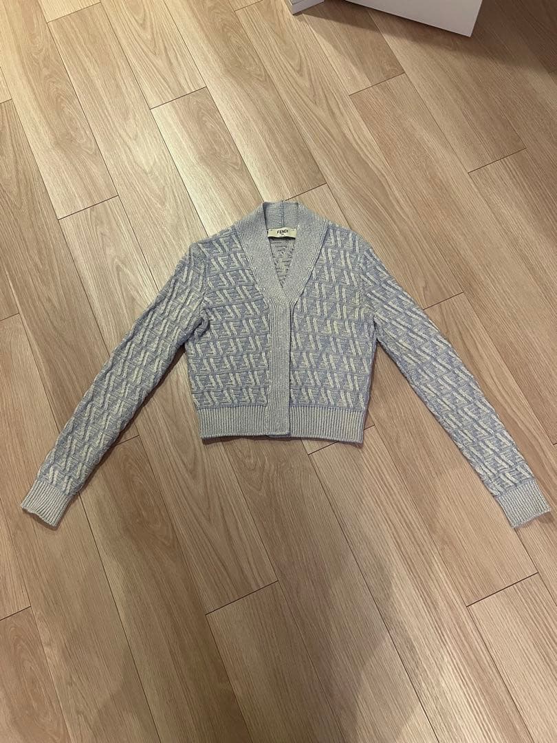 FENDI フェンディ　FFロゴカーディガン